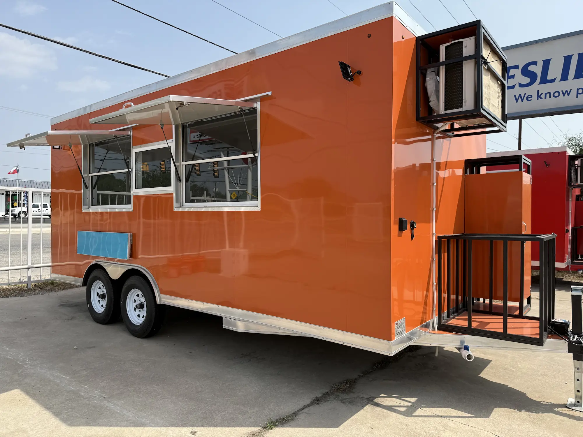 Food Truck Red HM Food Trailers